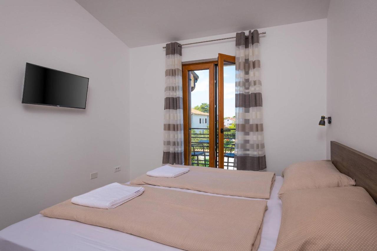 Holiday House Luca Poreč Extérieur photo